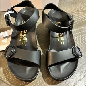 Black Leather Platform Birkenstocks Size 6